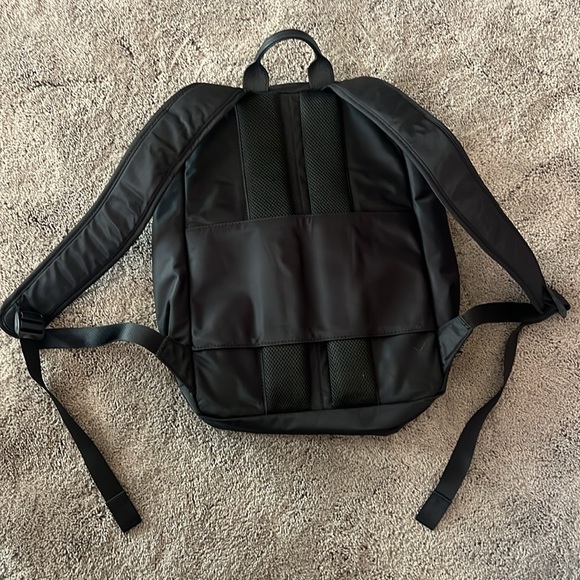 Briggs & Riley Nylon BackPack - Picture 10 of 13